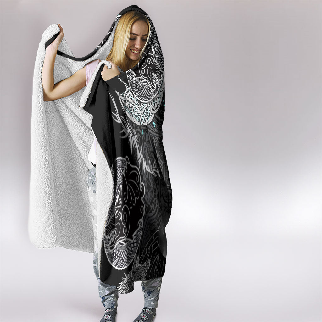 Viking Odin Ravens Wolves Vegvisir Hooded Blanket Nordic Knotwork Mythology Engraving Style
