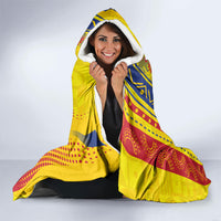 Personalized Colombia Soccer Hooded Blanket Floral Folk Pattern - Retro Football Player Art