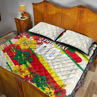 Personalized Ghana Football Quilt Bed Set Soccer Player Kick - Floral Hibiscus