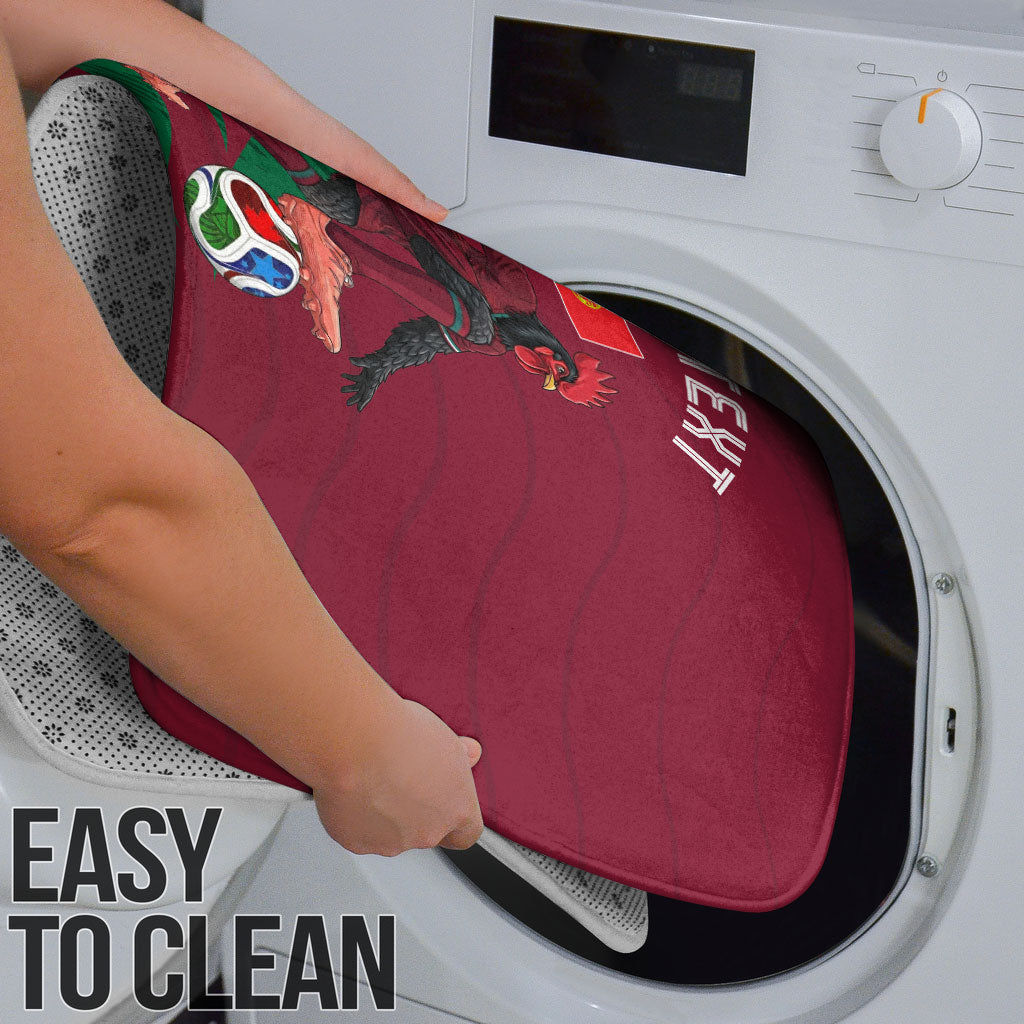 Personalized Portugal Football Selecao Das Quinas Bathroom Set Iconic Soccer Player Illustration With Portugal Flag