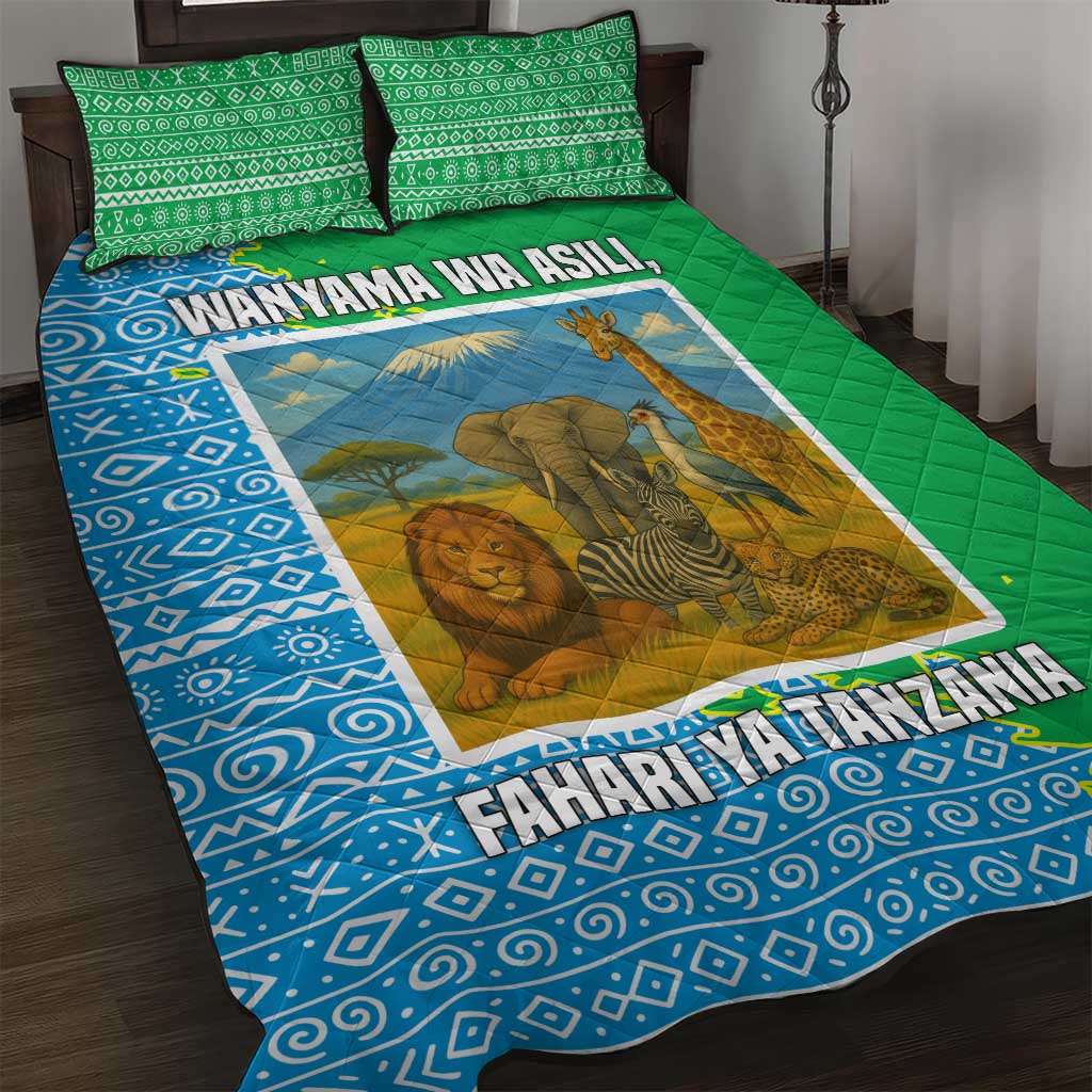 Tanzania Wildlife Quilt Bed Set with Tribal Print and Mount Kilimanjaro Safari Scene