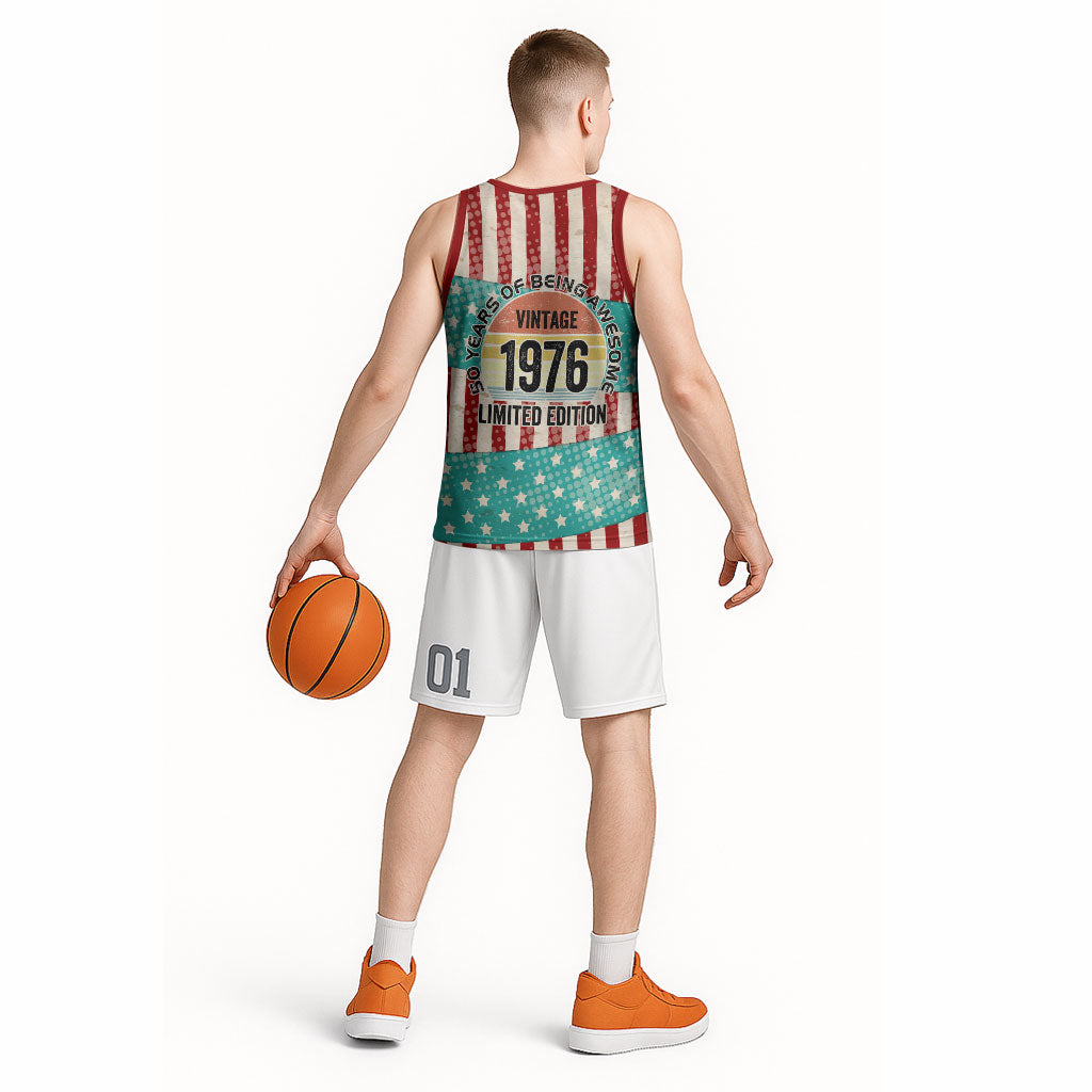 America Vintage 1976 50th Birthday Basketball Jersey Retro Sunset Patriotic