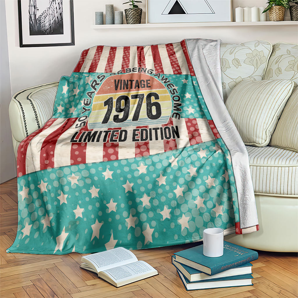 America Vintage 1976 50th Birthday Blanket Retro Sunset Patriotic
