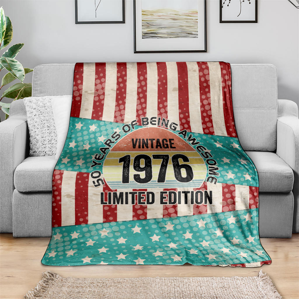 America Vintage 1976 50th Birthday Blanket Retro Sunset Patriotic
