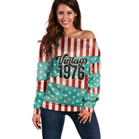 America Vintage 1976 50th Birthday Off Shoulder Sweater Retro Sunset Patriotic