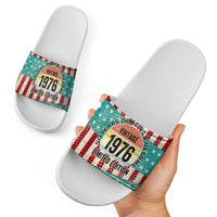 America Vintage 1976 50th Birthday Slide Sandals Retro Sunset Patriotic