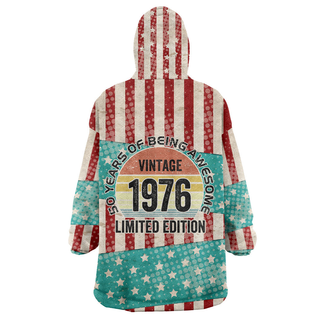 America Vintage 1976 50th Birthday Wearable Blanket Hoodie Retro Sunset Patriotic