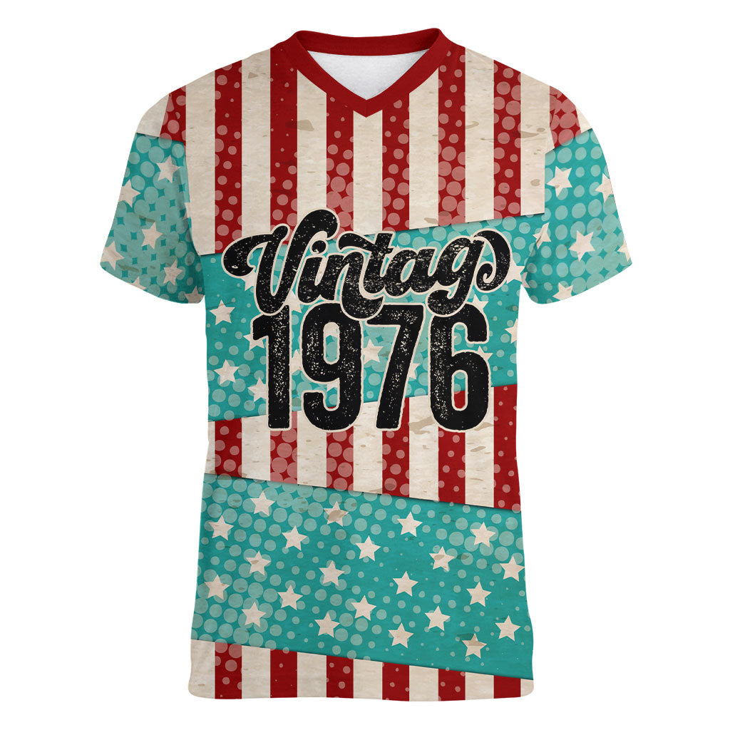 America Vintage 1976 50th Birthday Women V-Neck T-Shirt Retro Sunset Patriotic