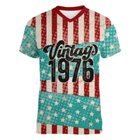 America Vintage 1976 50th Birthday Women V-Neck T-Shirt Retro Sunset Patriotic
