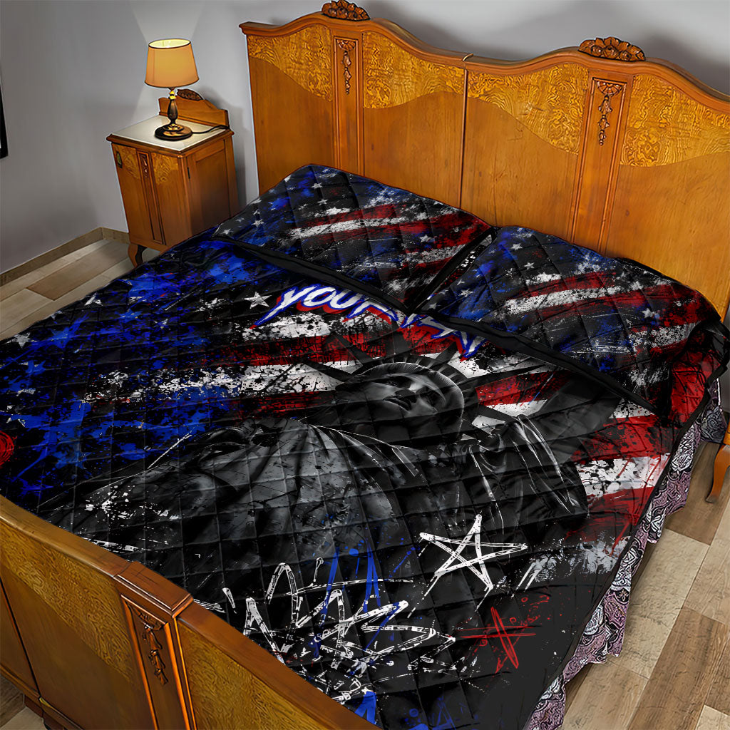 Personalized America New York Statue Of Liberty Quilt Bed Set Dark Grunge American Flag Graffiti Street Art