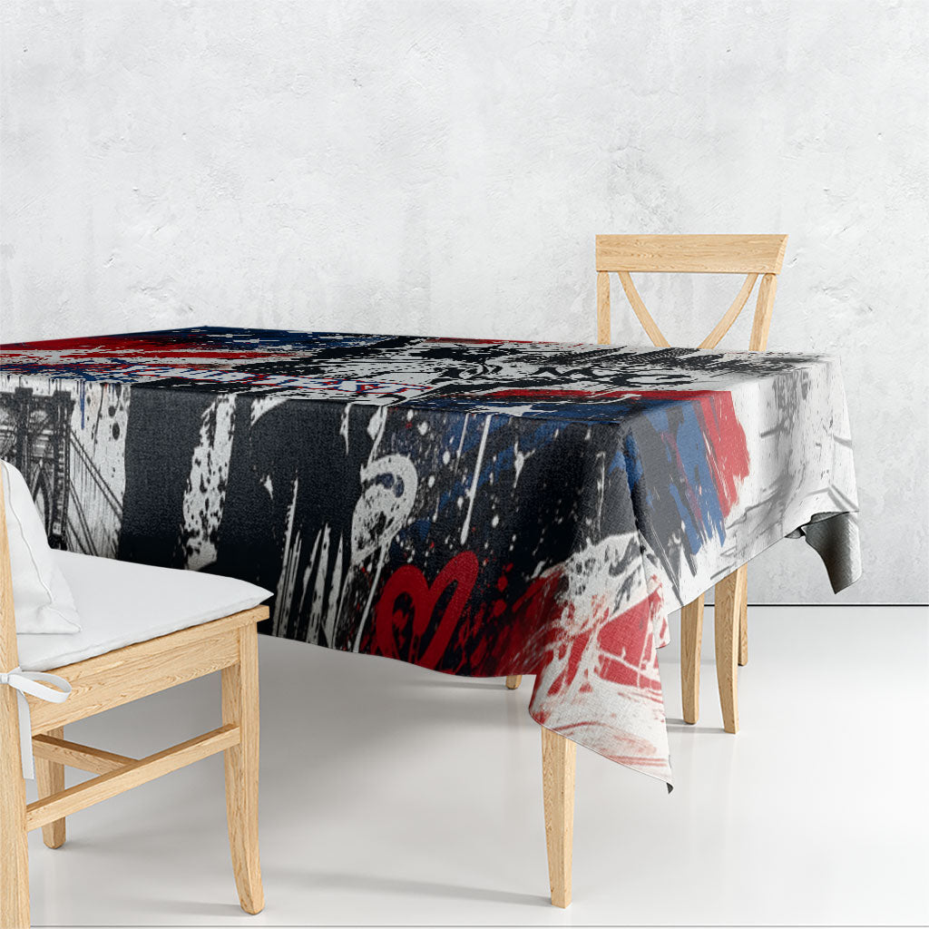 Personalized New York Statue Of Liberty Tablecloth Grunge Street Art NYC Skyline American Pride