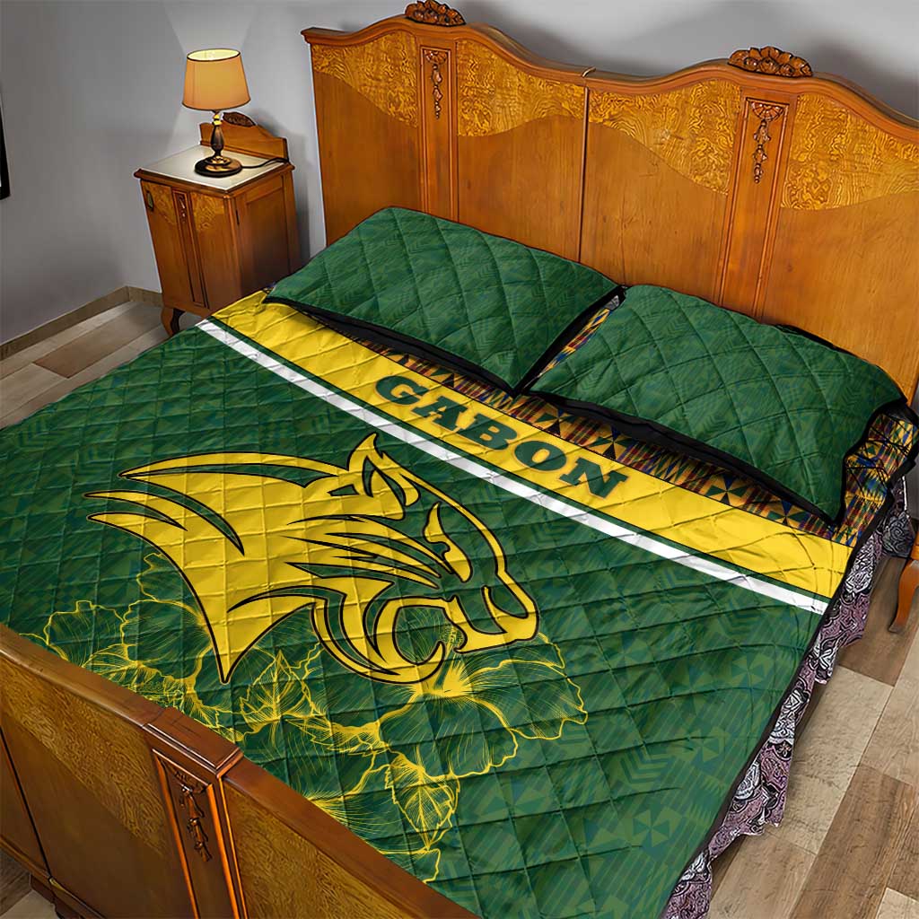 Gabon Quilt Bed Set with Tribal Print and Fierce Panther Graphic in National Flag Colors - Wonder Print Shop