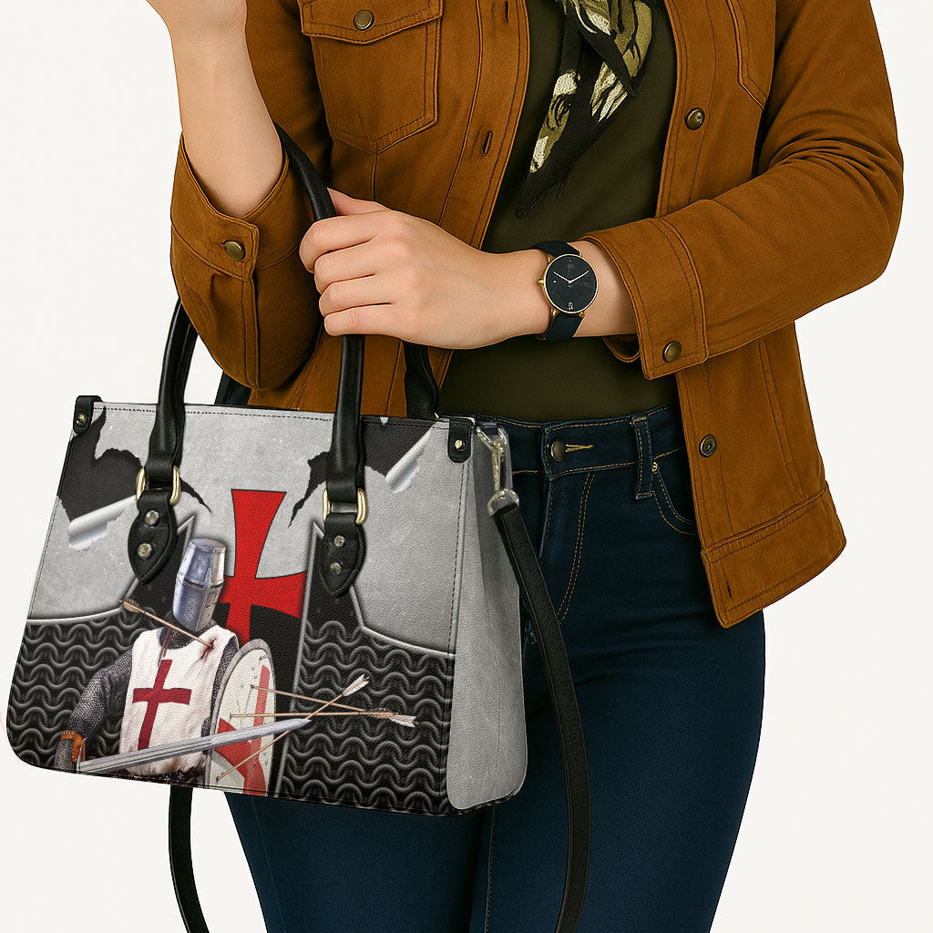 Knights Templar Warrior Red Cross Leather Bag Crusader Knight In Chainmail Armor With Shield And Sword Art