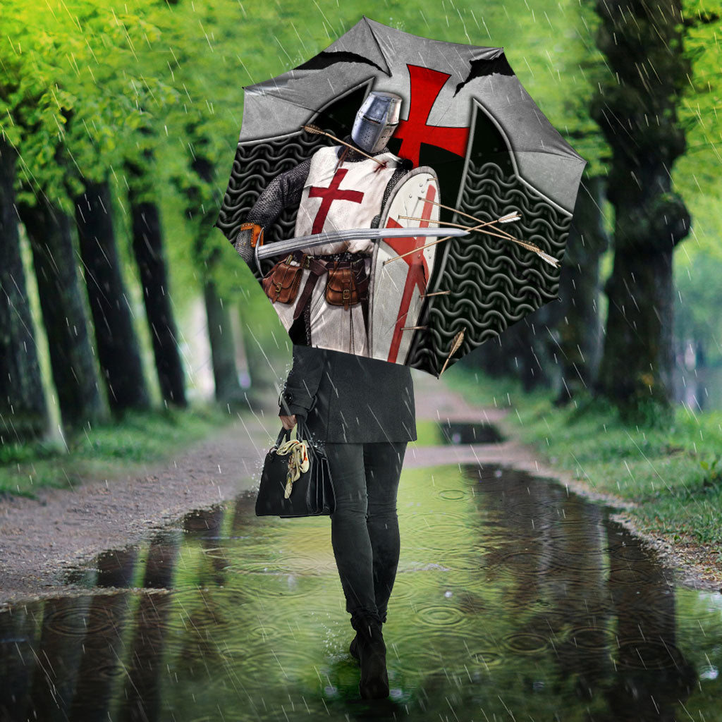 Knights Templar Warrior Red Cross Umbrella Crusader Knight In Chainmail Armor With Shield And Sword Art