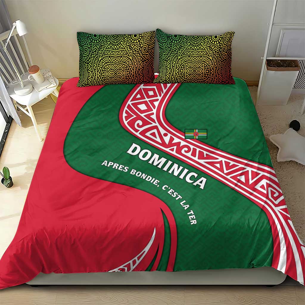 Dominica Bedding Set with Sisserou Parrot and Tribal Pattern Design - Wonder Print Shop