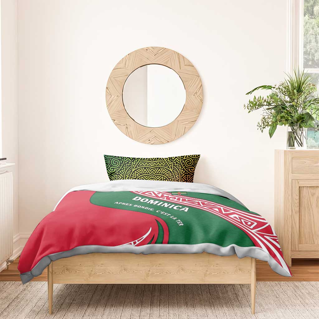 Dominica Bedding Set with Sisserou Parrot and Tribal Pattern Design - Wonder Print Shop