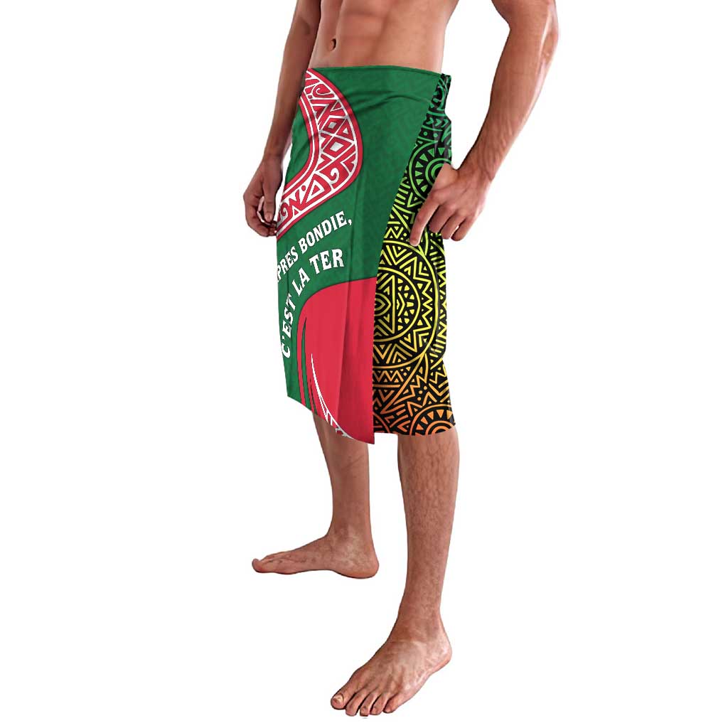 Dominica Lavalava with Sisserou Parrot and Tribal Pattern Design - Wonder Print Shop