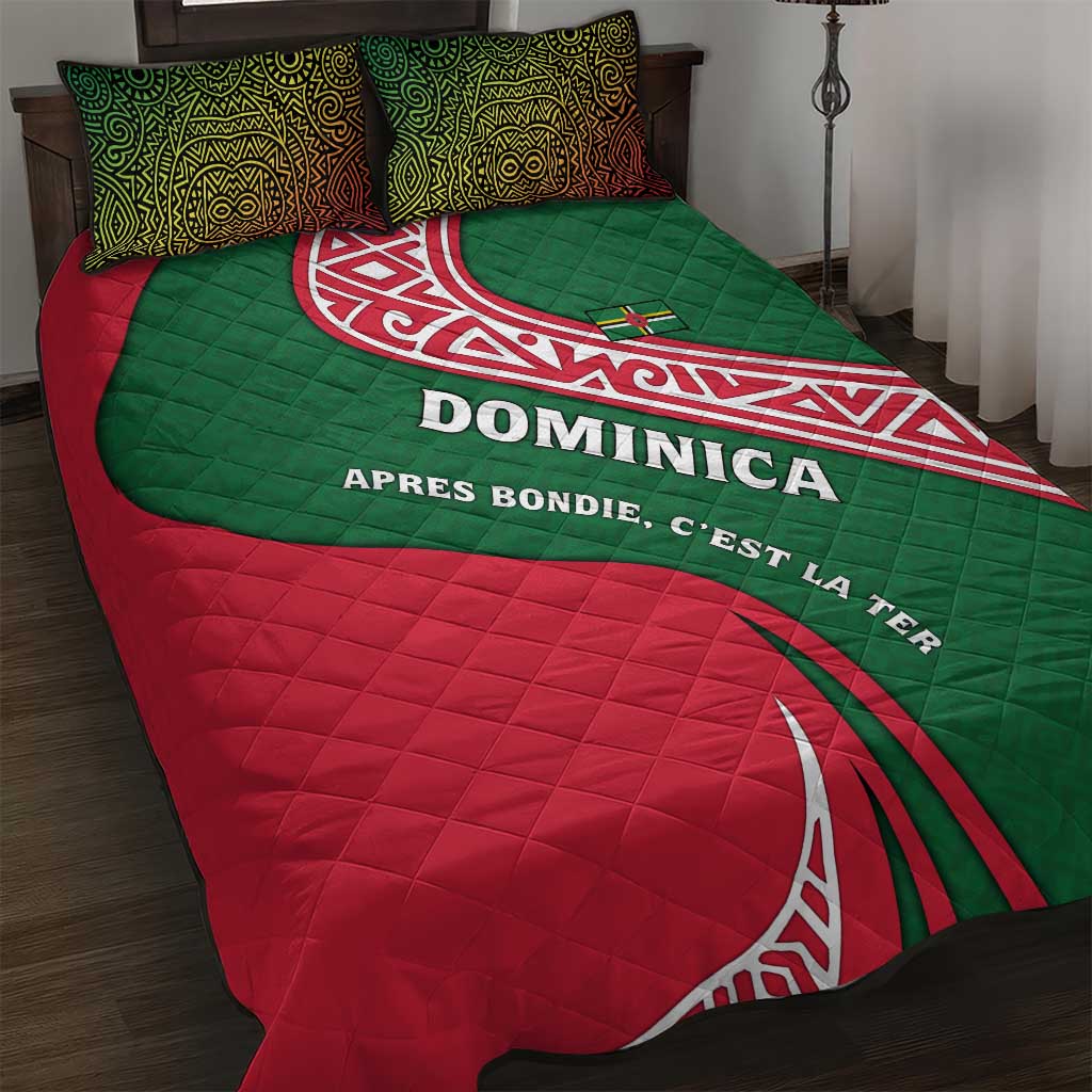Dominica Quilt Bed Set with Sisserou Parrot and Tribal Pattern Design - Wonder Print Shop