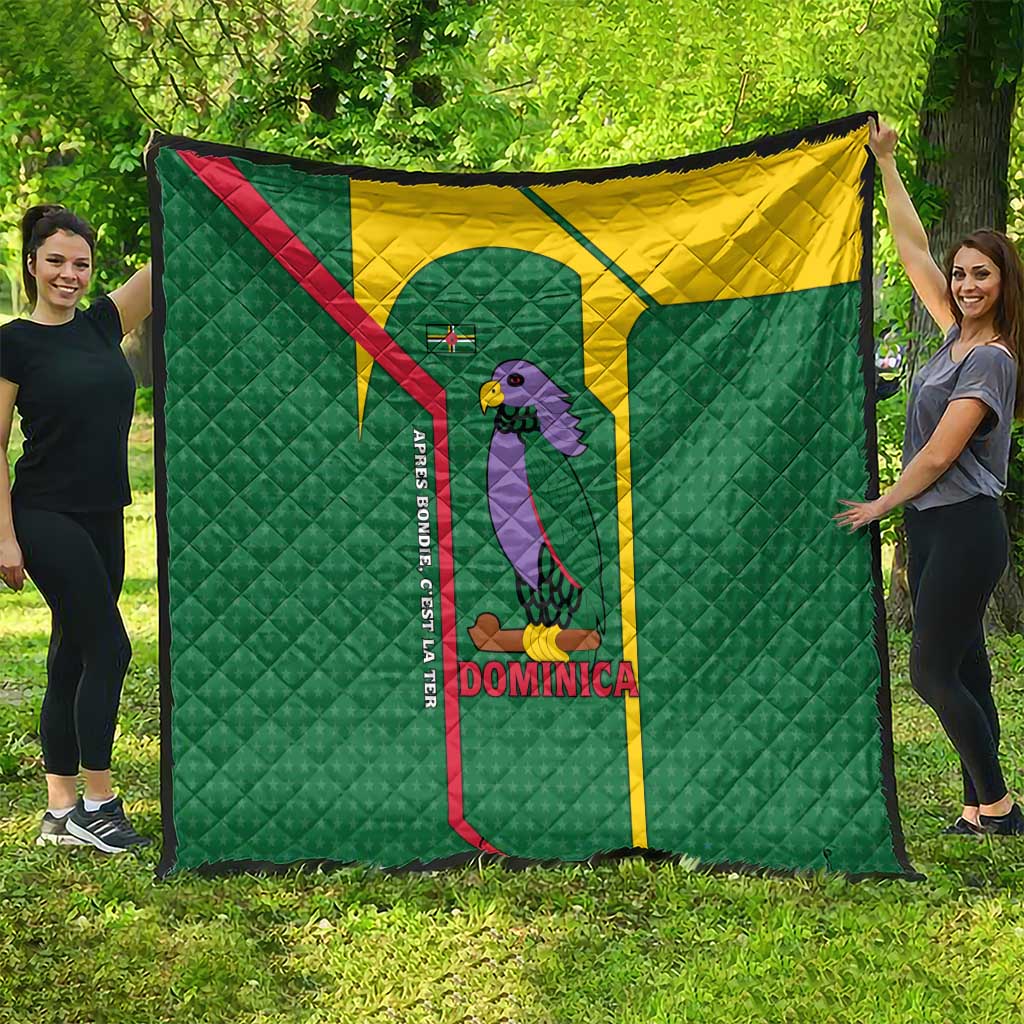 Dominica Flag Quilt National Parrot and Stars Design with Motto Apres Bondie C’est La Ter - Wonder Print Shop