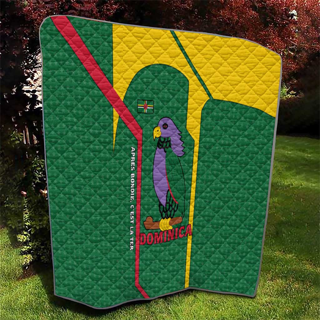 Dominica Flag Quilt National Parrot and Stars Design with Motto Apres Bondie C’est La Ter - Wonder Print Shop