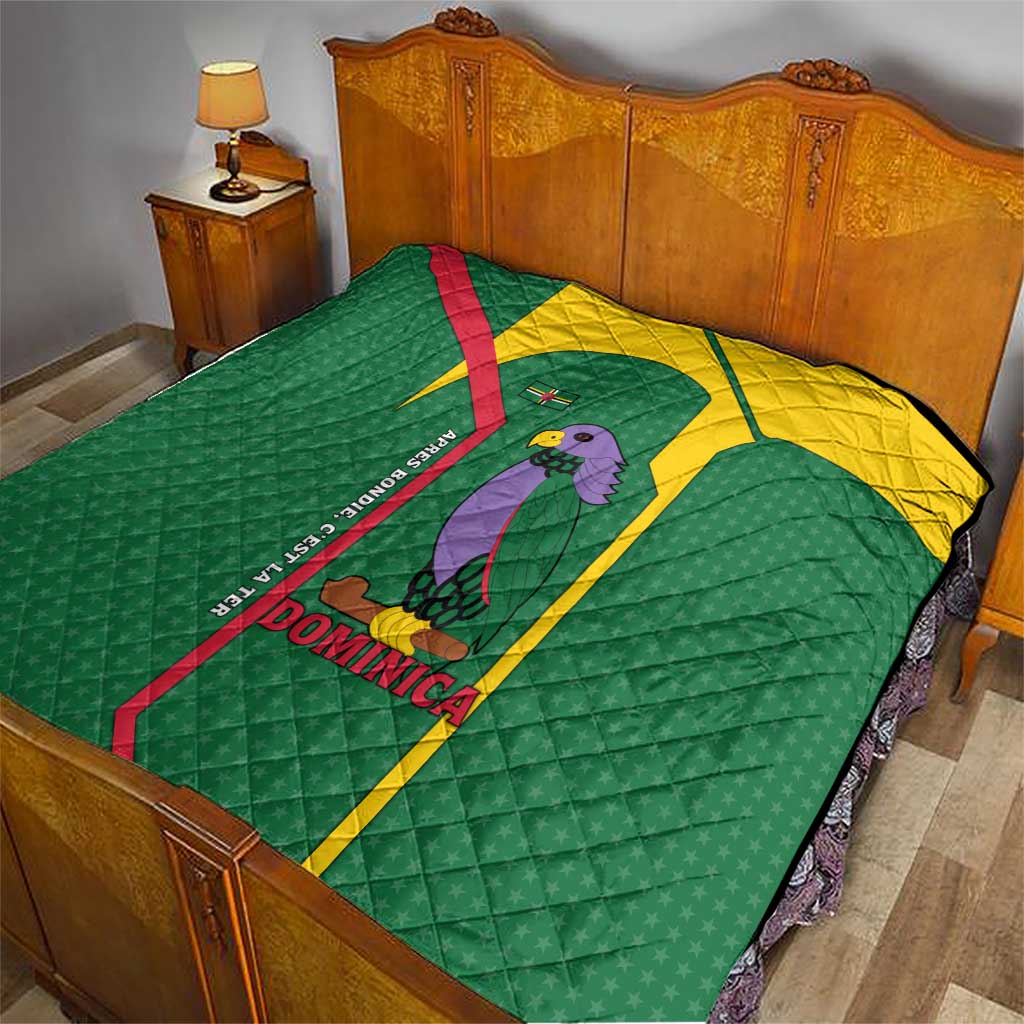 Dominica Flag Quilt National Parrot and Stars Design with Motto Apres Bondie C’est La Ter - Wonder Print Shop