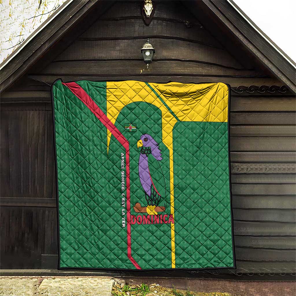 Dominica Flag Quilt National Parrot and Stars Design with Motto Apres Bondie C’est La Ter - Wonder Print Shop