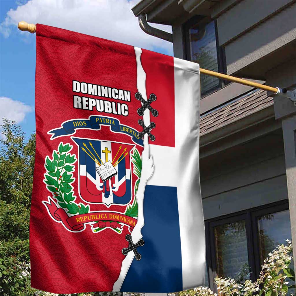 Dominican Republic Flag Half Zip Design Garden Flag with Coat of Arms and Taino Symbol - Wonder Print Shop