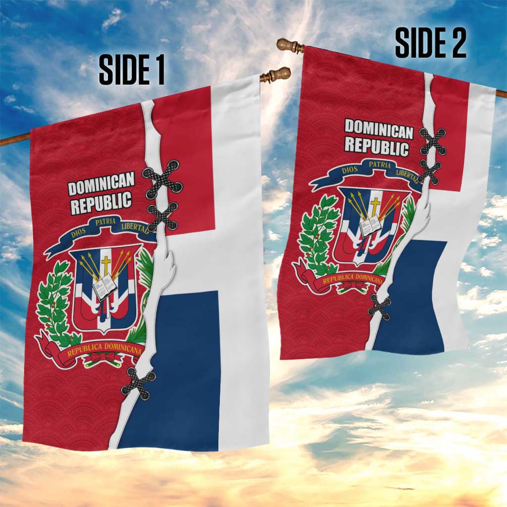 Dominican Republic Flag Half Zip Design Garden Flag with Coat of Arms and Taino Symbol - Wonder Print Shop