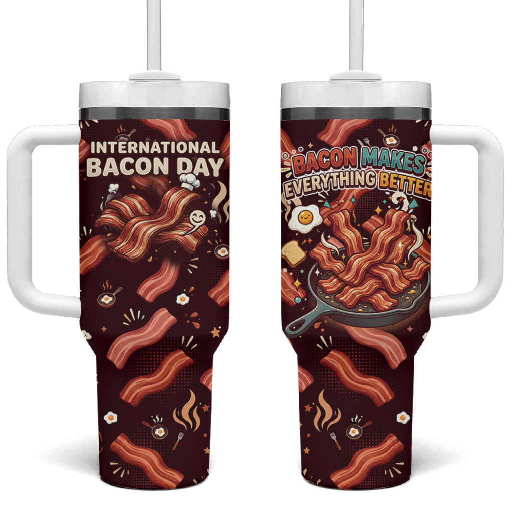 International Bacon Day Tumbler With Handle Retro Bacon Pattern With Sizzling Skillet Graphic