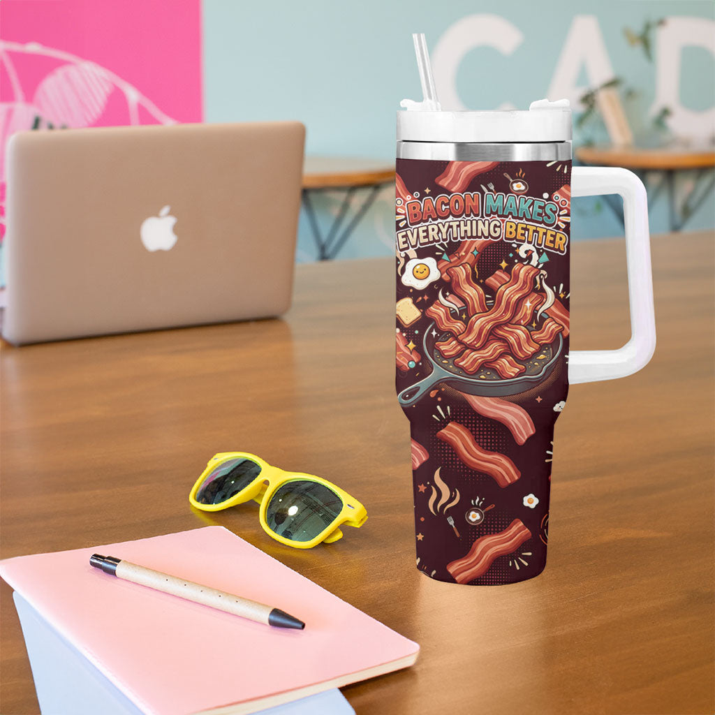 International Bacon Day Tumbler With Handle Retro Bacon Pattern With Sizzling Skillet Graphic