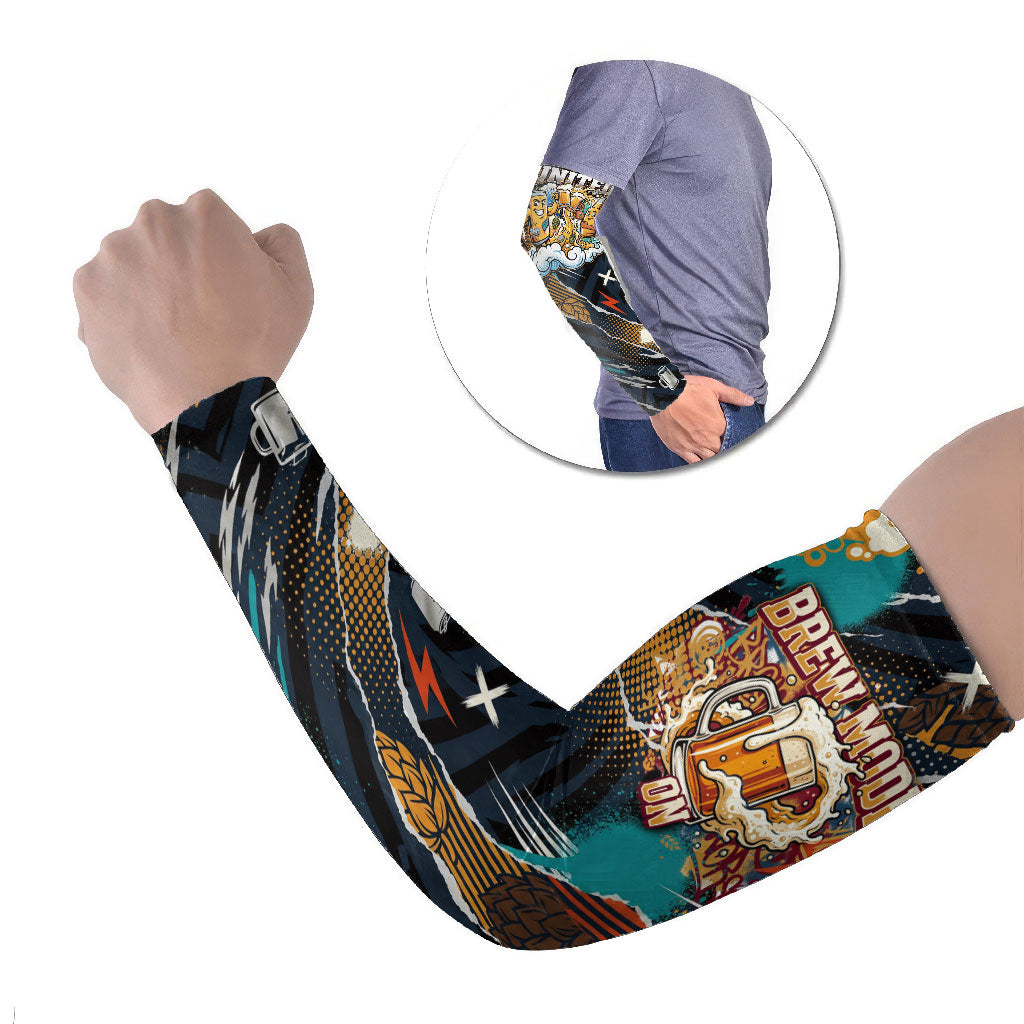 Beer Lovers United Brew Mode On Arm Sleeves Retro Comic Beer Characters Clinking Glasses