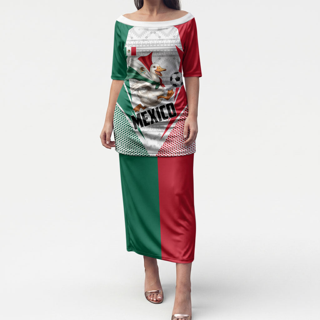 Personalized Mexico Soccer Duck Puletasi Mexican Flag Cape Soccer Ball