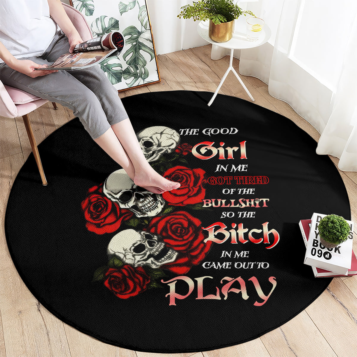 the-good-girl-in-me-3-skulls-rose-vintage-round-carpet