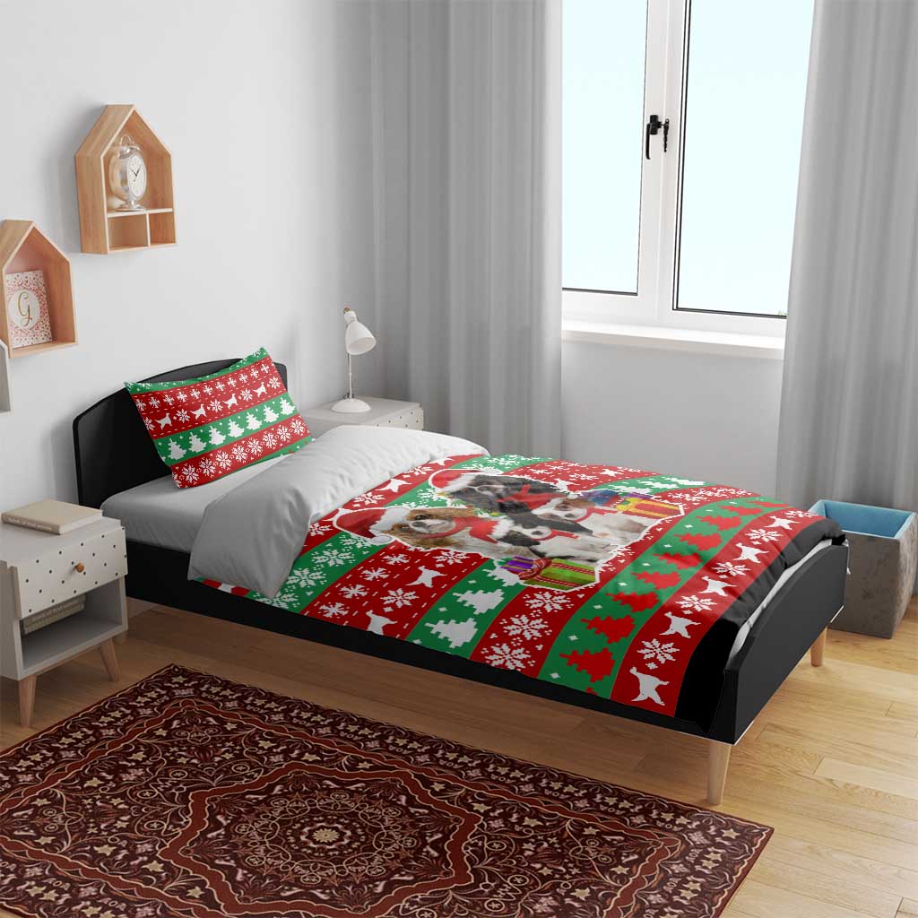Christmas Dogs Bedding Set with Santa Hats and Red Green Holiday Pattern - Wonder Print Shop