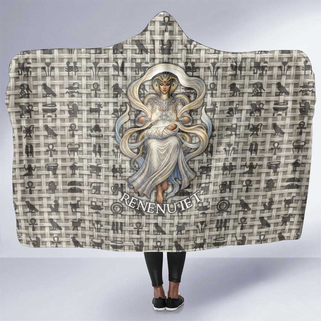 Renenutet Hooded Blanket with Bread Ring and Eye of Horus in Egyptian Nourishment