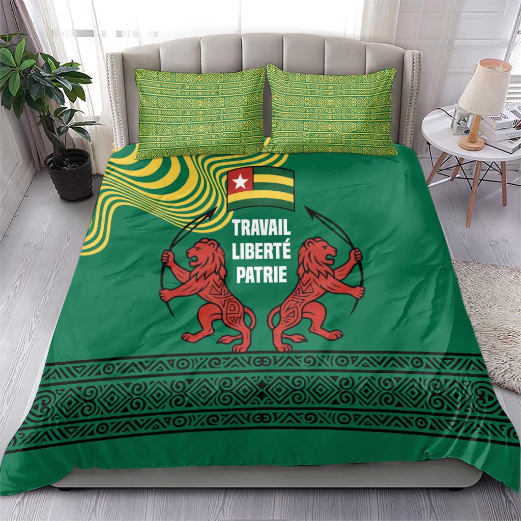 Togo Bedding Set with Red Twin Lions and Travail Liberté Patrie Slogan
