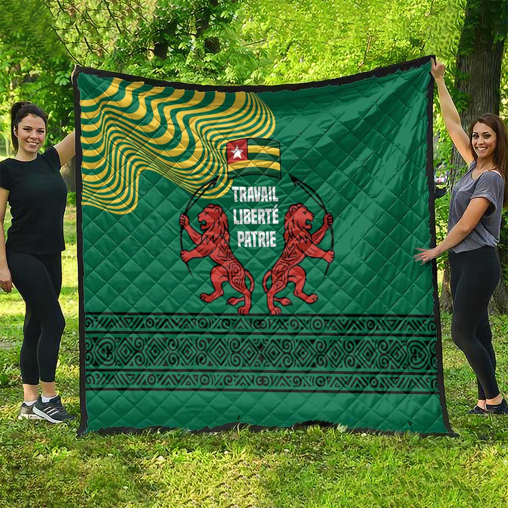 Togo Quilt with Red Twin Lions and Travail Liberté Patrie Slogan