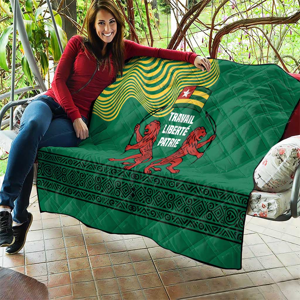 Togo Quilt with Red Twin Lions and Travail Liberté Patrie Slogan