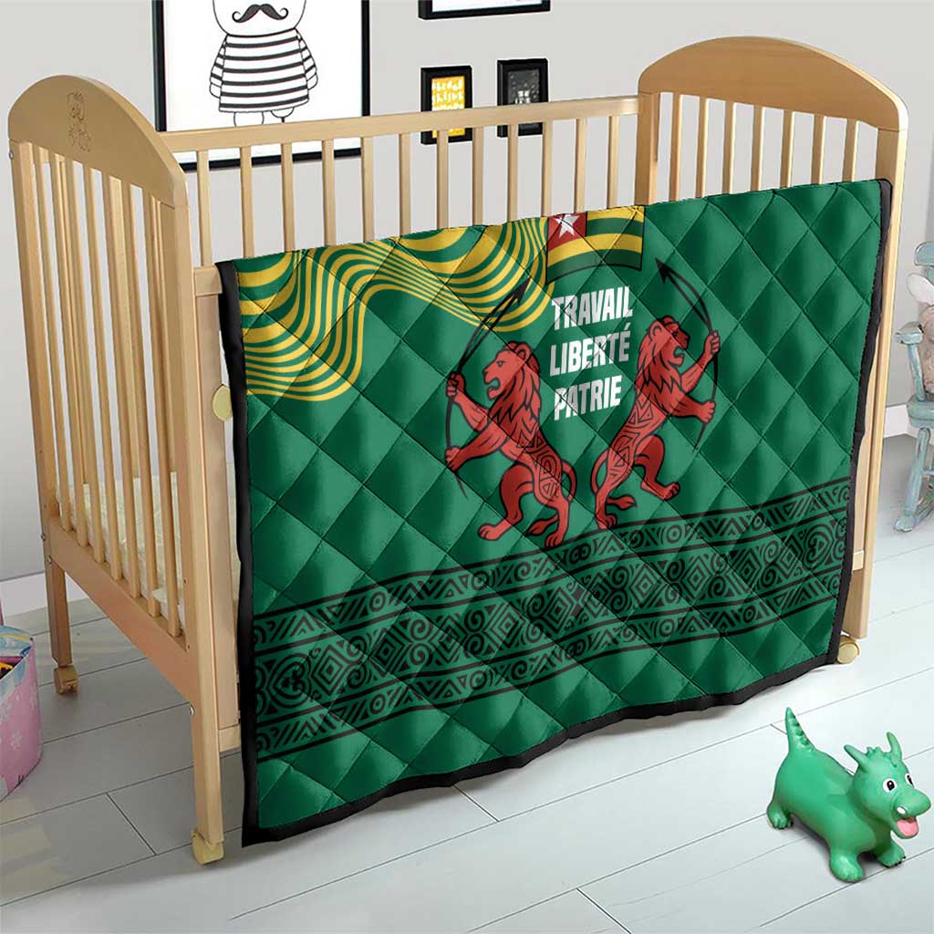 Togo Quilt with Red Twin Lions and Travail Liberté Patrie Slogan