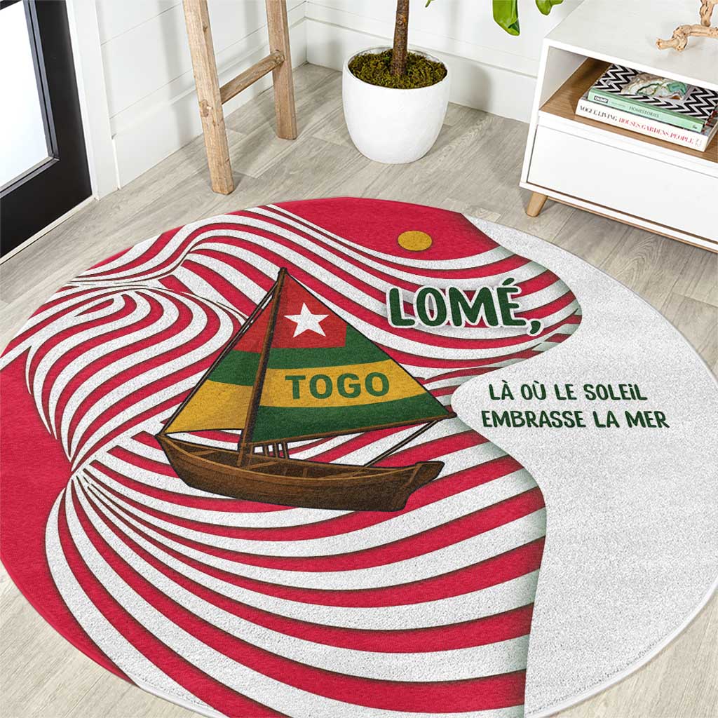 Lome Togo Round Carpet with Sailboat and Sunset – Where the Sun Kisses the Sea