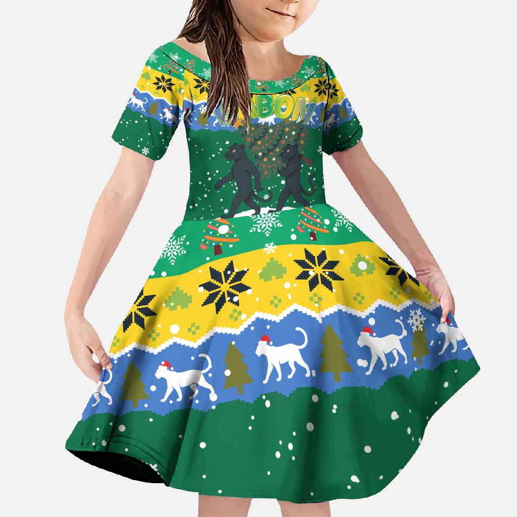 Gabon Christmas Family Matching Off Shoulder Maxi Dress and Hawaiian Shirt with Black Panthers Carrying Tree and Green Yellow Snowflake Pattern - Wonder Print Shop
