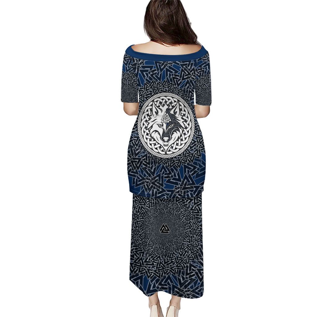 Viking Wolf and Valknut Puletasi Nordic Knotwork Rune Illustration