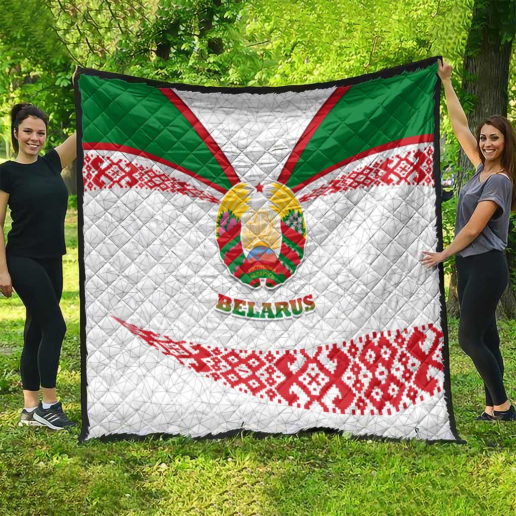 Belarus National Emblem Quilt with Folk Pattern White Green Red Sweatshirt