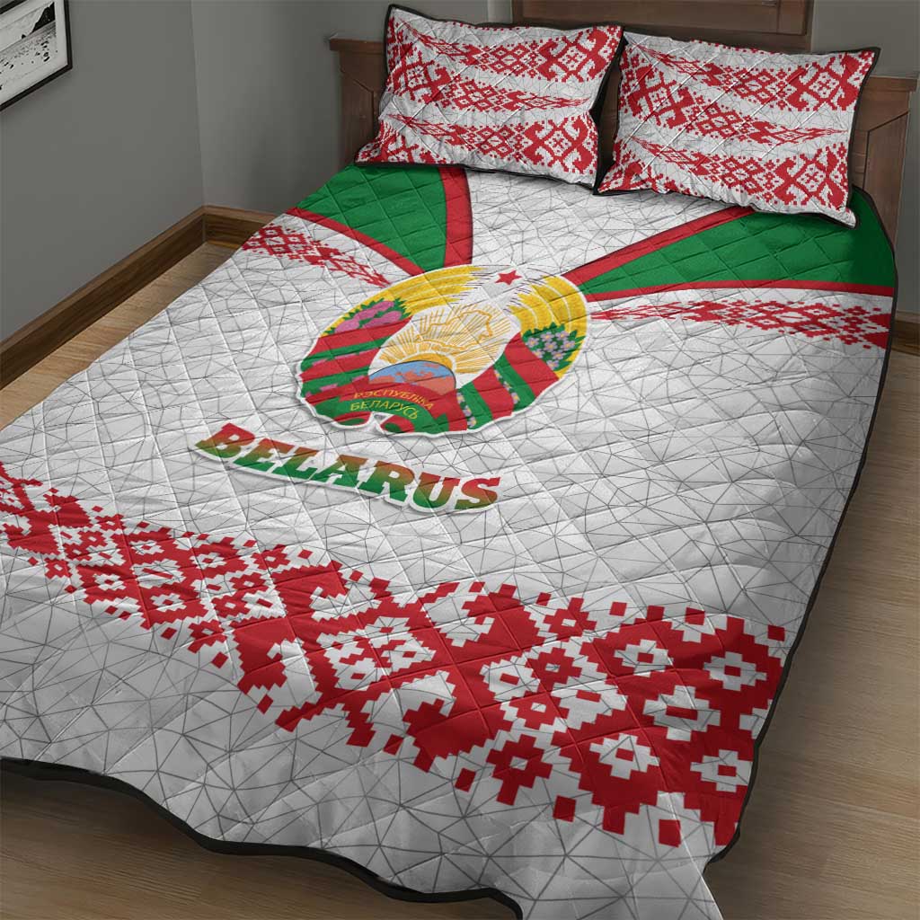 Belarus National Emblem Quilt Bed Set with Folk Pattern White Green Red Sweatshirt