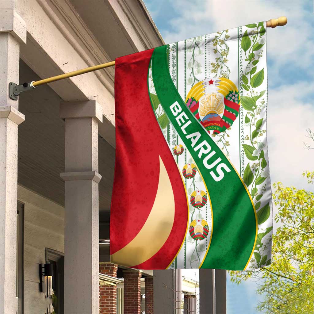 Belarus National Emblem Garden Flag with Green Red Gold Floral Folk Pattern Design