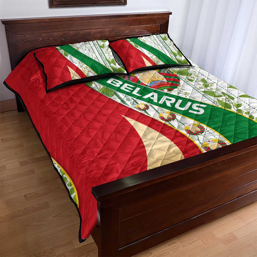Belarus National Emblem Quilt Bed Set with Green Red Gold Floral Folk Pattern Design