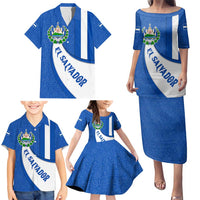 El Salvador Coat of Arms Family Matching Puletasi and Hawaiian Shirt with Curved Text and Blue Patterned Background - Wonder Print Shop