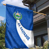 El Salvador Coat of Arms Garden Flag with Curved Text and Blue Patterned Background - Wonder Print Shop