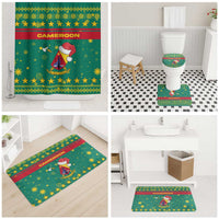 Cameroon Christmas Bathroom Set with Green Red Pattern Coat of Arms Santa Hat and Stars Motif - Wonder Print Shop