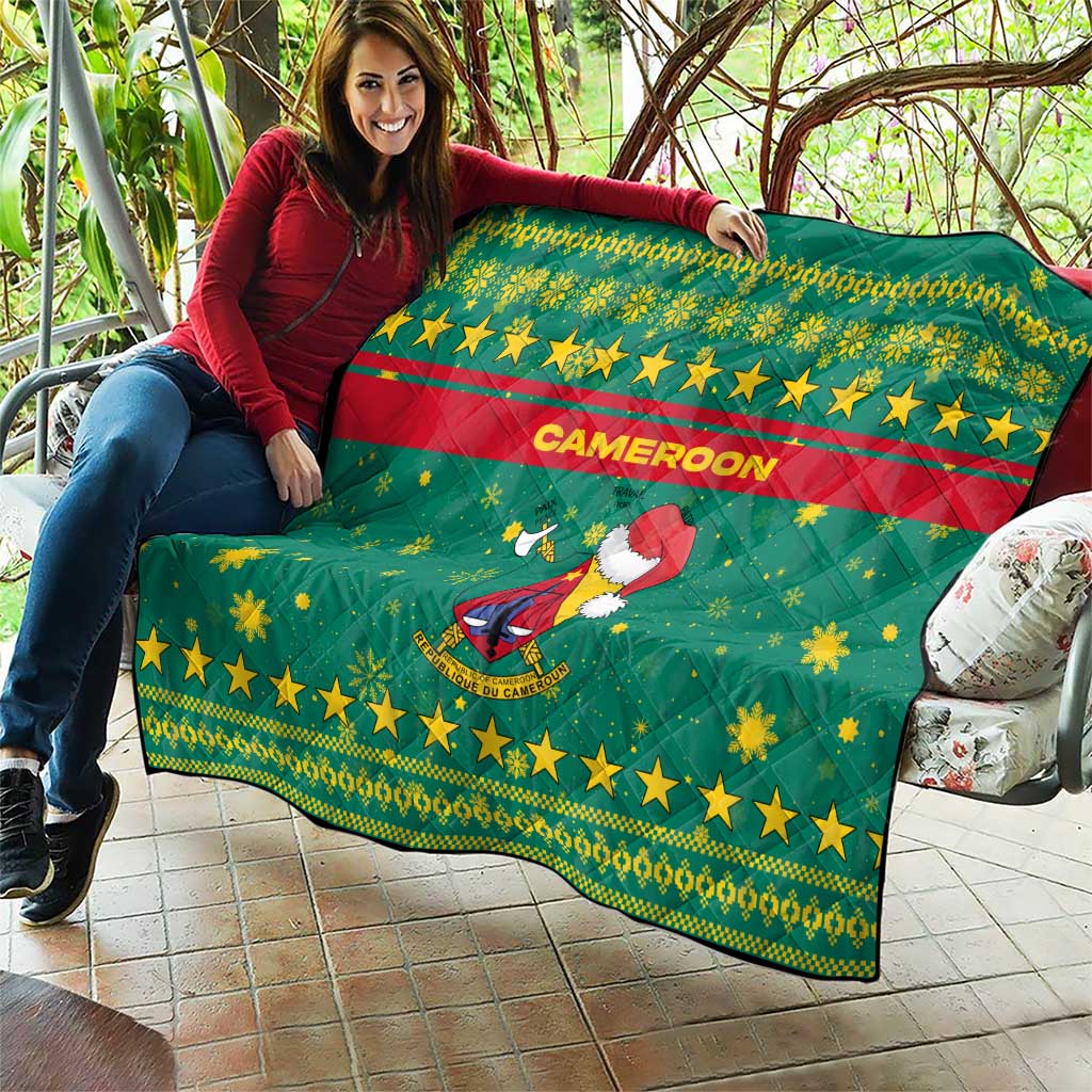 Cameroon Christmas Quilt with Green Red Pattern Coat of Arms Santa Hat and Stars Motif - Wonder Print Shop